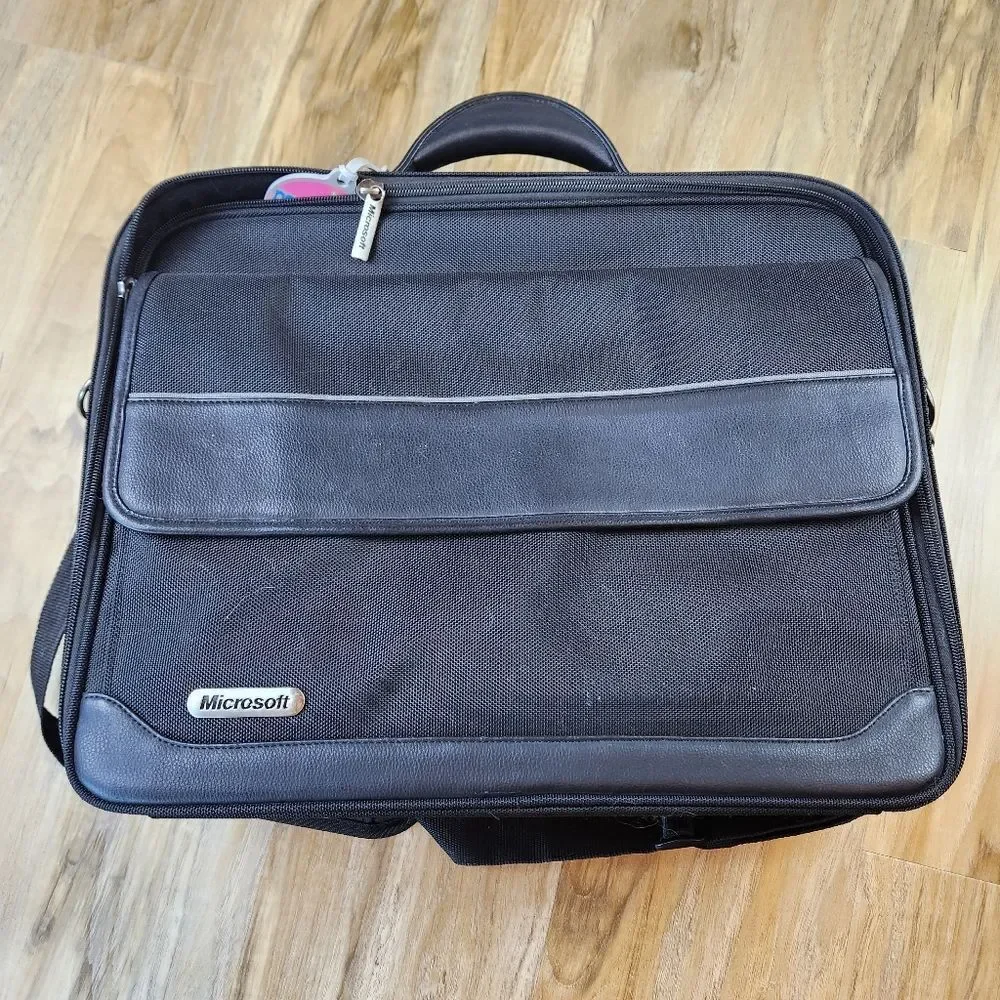 💜Microsoft Black & Gray Laptop Portfolio w/Zipper Closure